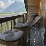 Capobnb Bergpanorama, Nahe Interlaken & Thuner Апартаменты Reutigen