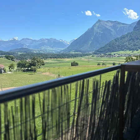 Capobnb Bergpanorama, Nahe Interlaken & Thuner Apartament