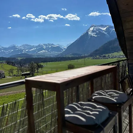 Apartment Capobnb Bergpanorama, Nahe Interlaken & Thuner *