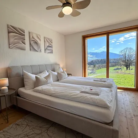 Capobnb Bergpanorama, Nahe Interlaken & Thuner Reutigen